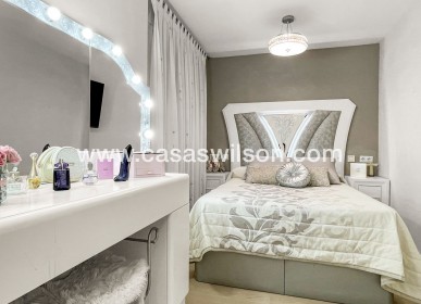 Sale - Apartment - Torrevieja - Costa Blanca