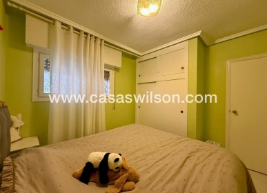 Sale - Apartment - Torrevieja - Centro