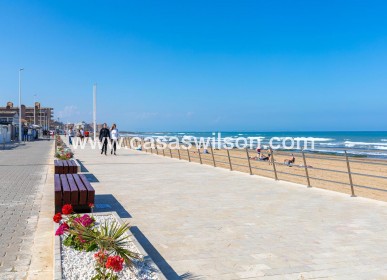Sale - Appartement - Torrevieja - La Mata pueblo