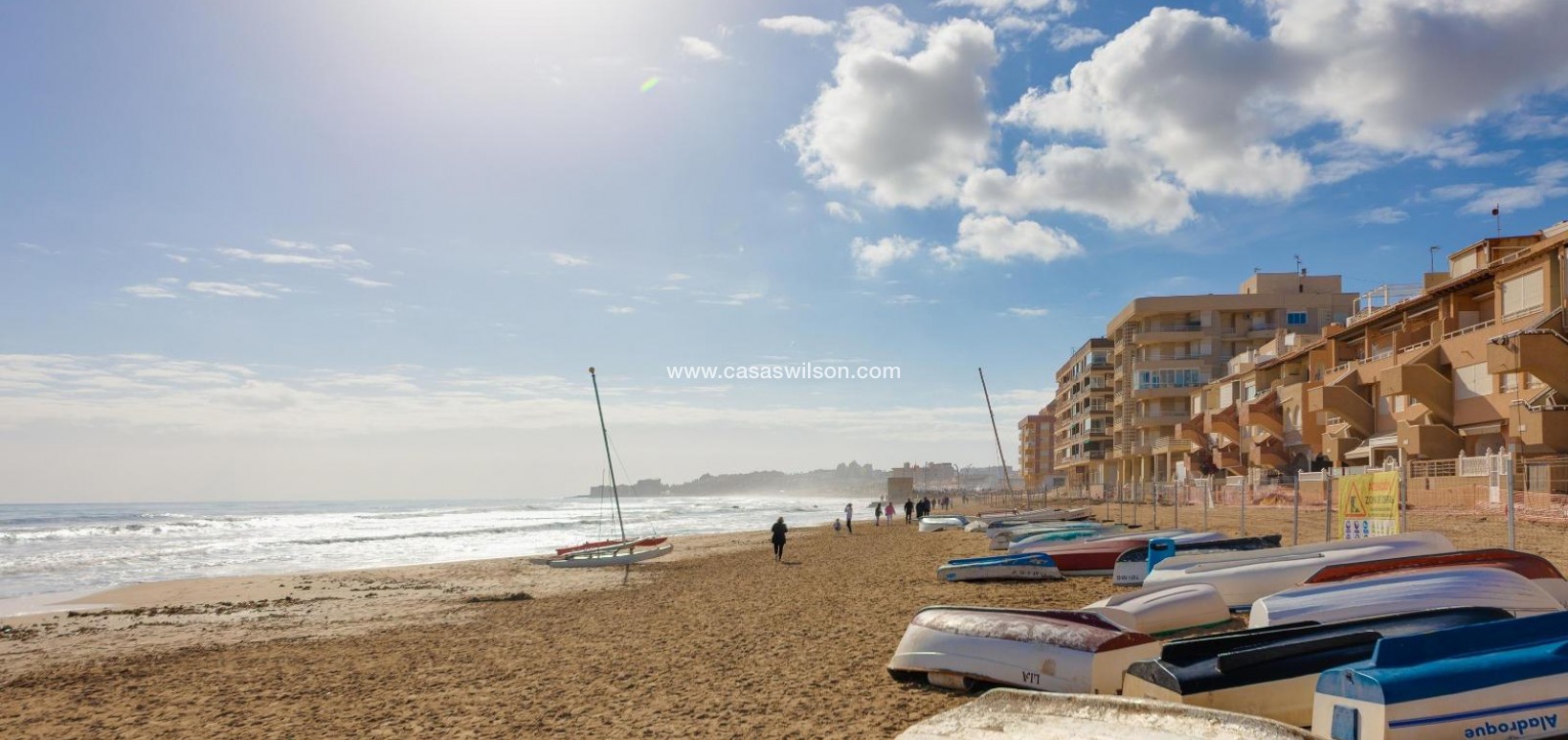 Sale - Appartement - Torrevieja - La Mata pueblo