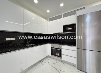 Venta - Apartamento - Torrevieja - Estacion De Autobuses