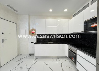Venta - Apartamento - Torrevieja - Estacion De Autobuses