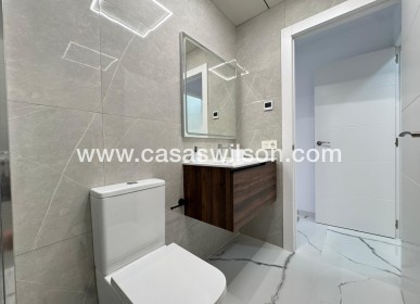Venta - Apartamento - Torrevieja - Estacion De Autobuses