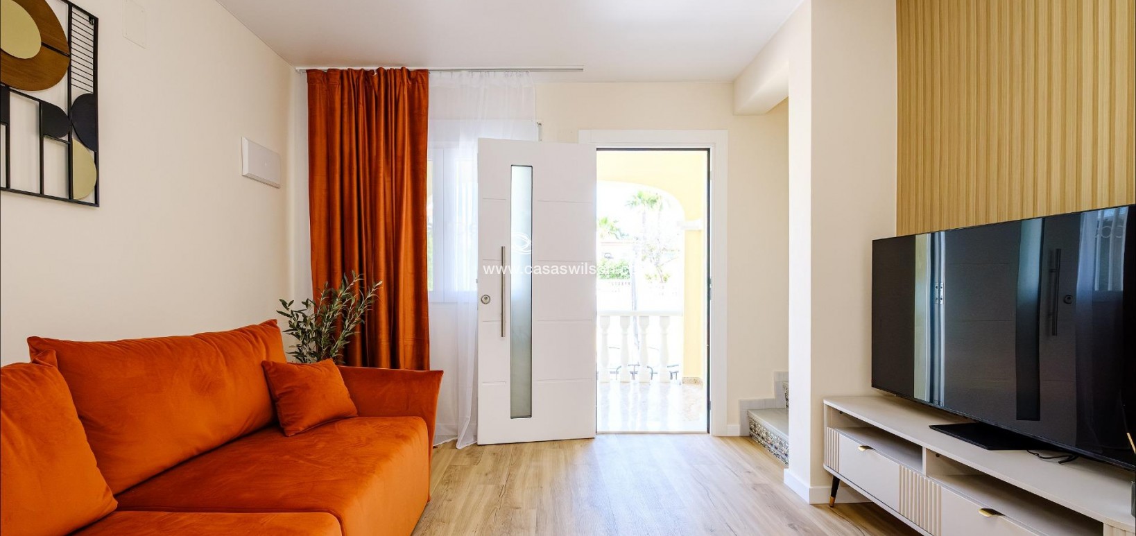 Sale - Townhouse - Orihuela Costa - 