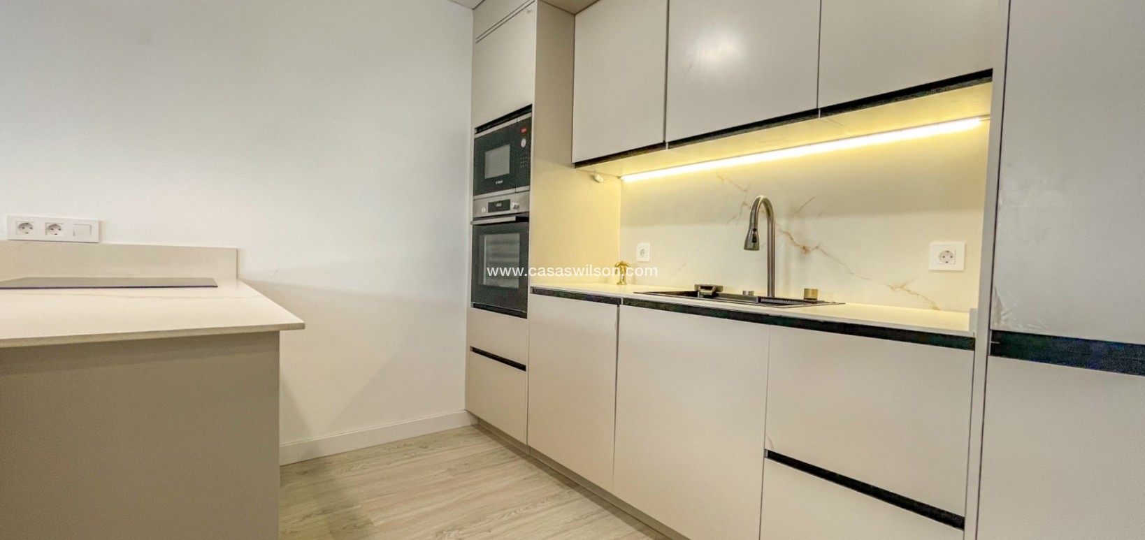 Sale - Apartment - Torrevieja - El Acequión - Los Náufragos