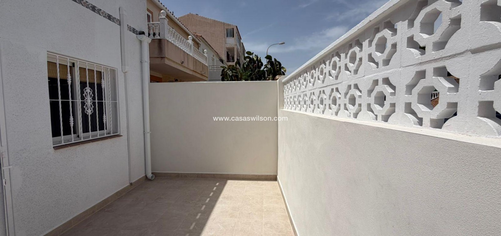 Sale - Townhouse - Torrevieja - Sector 25