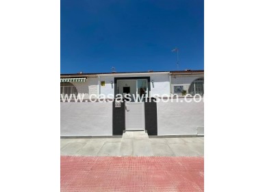 Sale - Bungalow - Torrevieja - La Siesta - El Salado - Torreta
