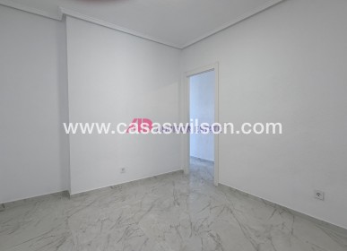 Sale - Appartement - Torrevieja - Costa Blanca