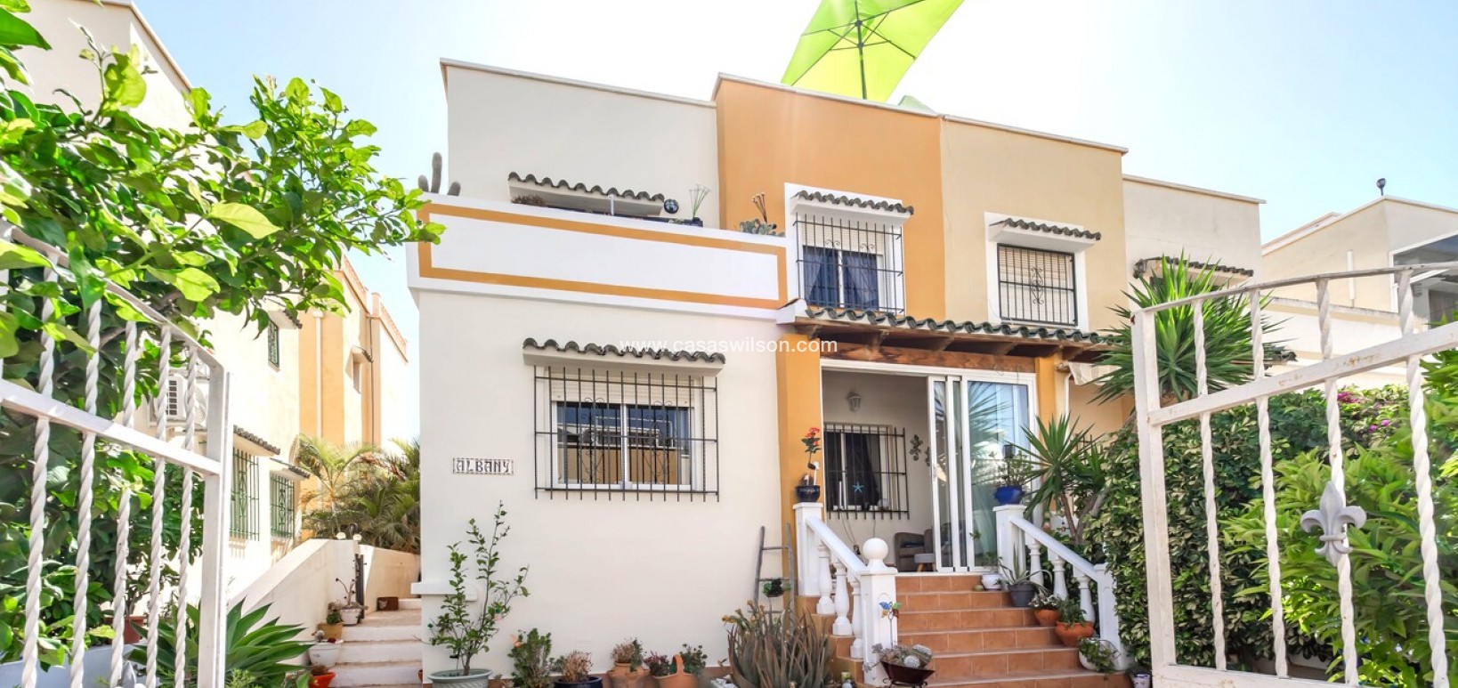 Sale - Townhouse - Los Altos - Res Valle de los pinos