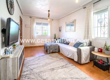 Sale - Townhouse - Los Altos - Res Valle de los pinos