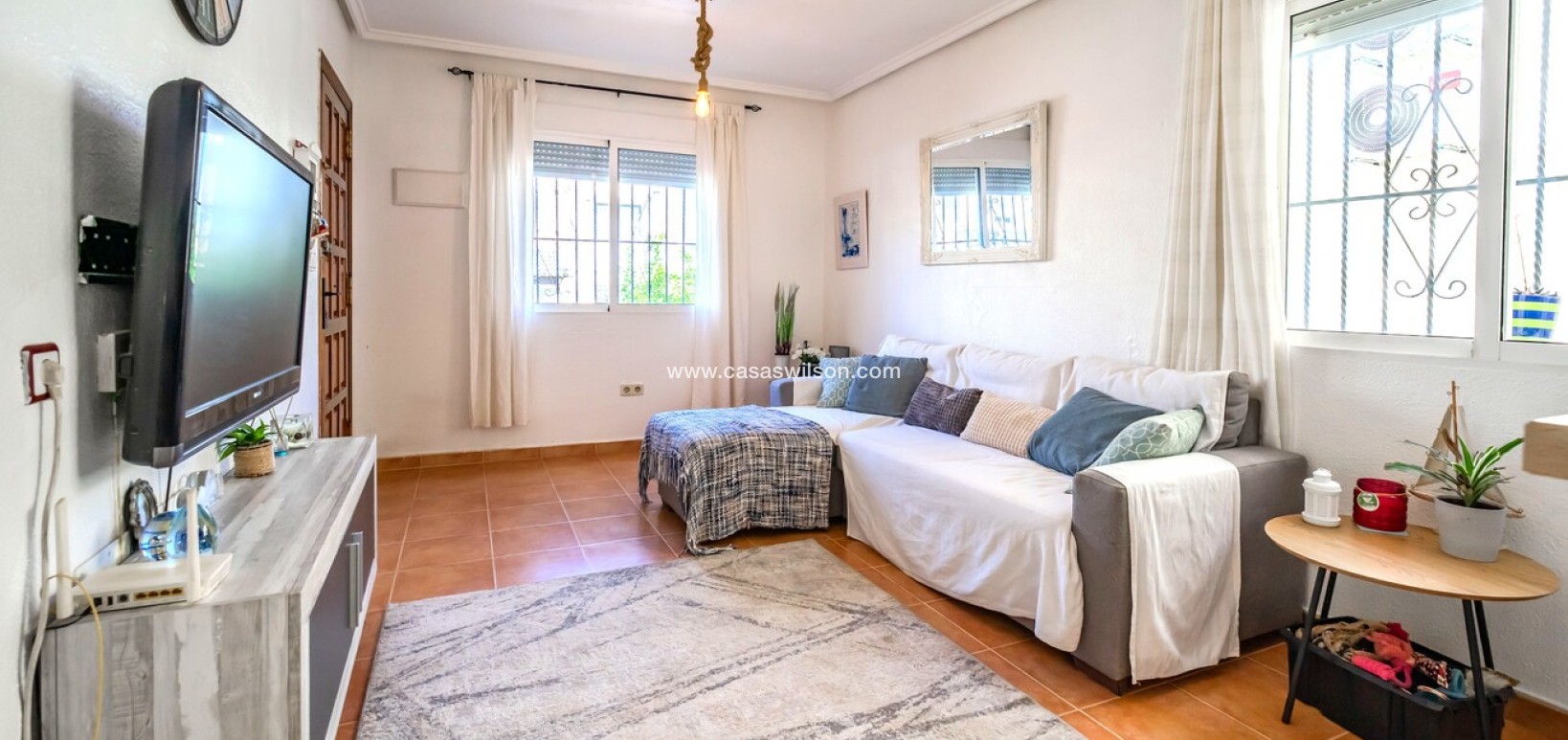 Sale - Townhouse - Los Altos - Res Valle de los pinos
