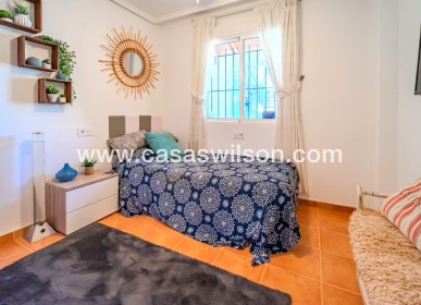 Sale - Townhouse - Los Altos - Res Valle de los pinos
