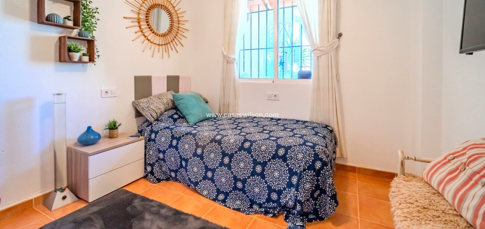 Sale - Townhouse - Los Altos - Res Valle de los pinos