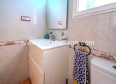 Sale - Townhouse - Los Altos - Res Valle de los pinos