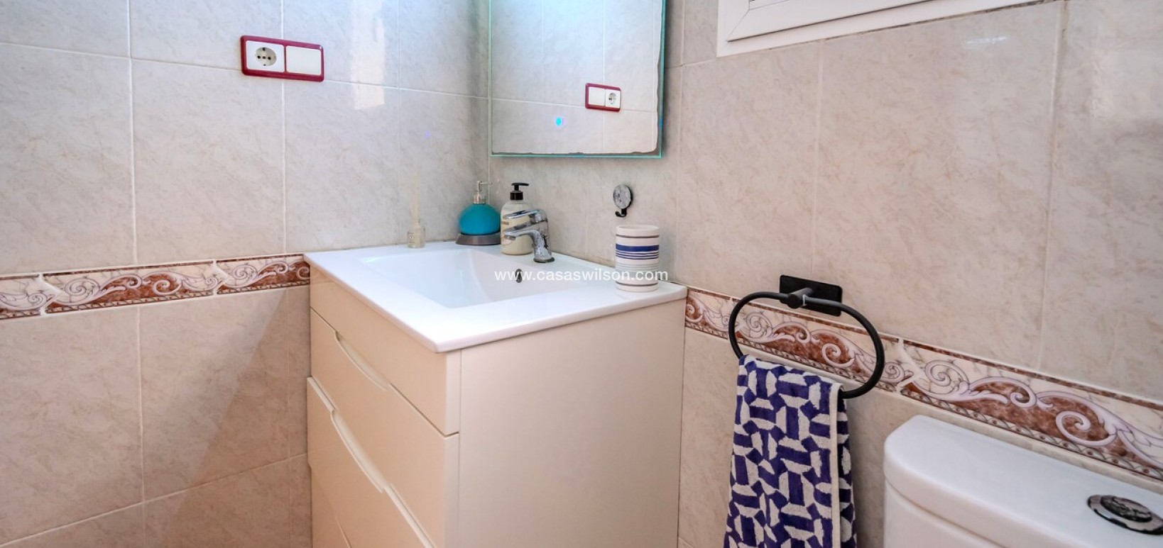 Sale - Townhouse - Los Altos - Res Valle de los pinos