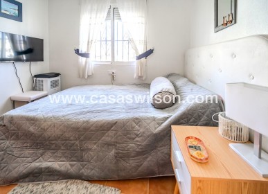 Sale - Townhouse - Los Altos - Res Valle de los pinos