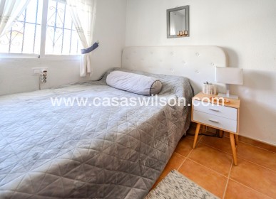 Sale - Townhouse - Los Altos - Res Valle de los pinos
