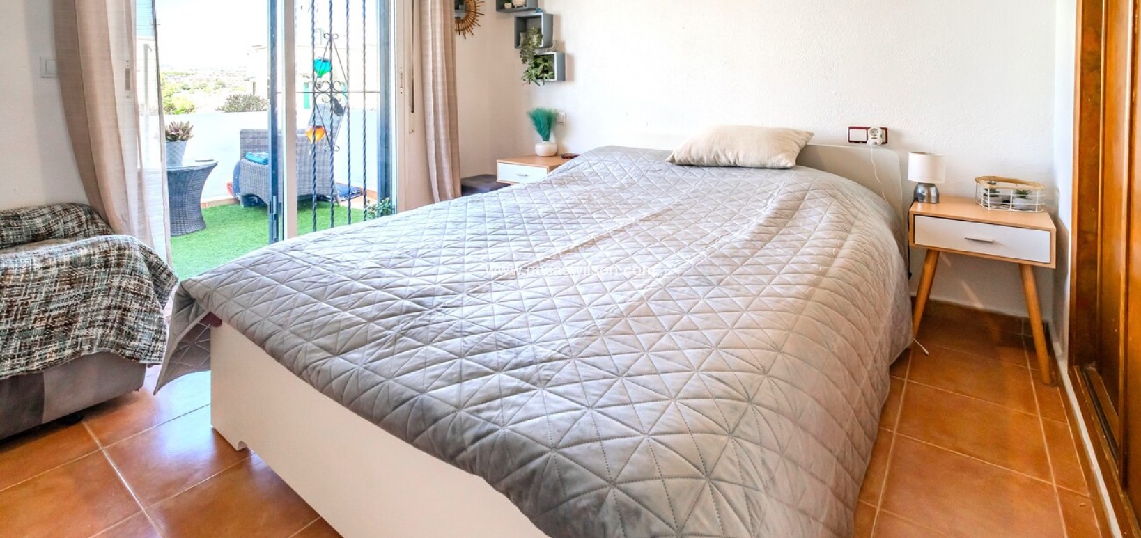 Sale - Townhouse - Los Altos - Res Valle de los pinos