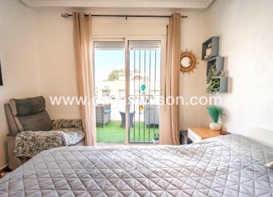 Sale - Townhouse - Los Altos - Res Valle de los pinos