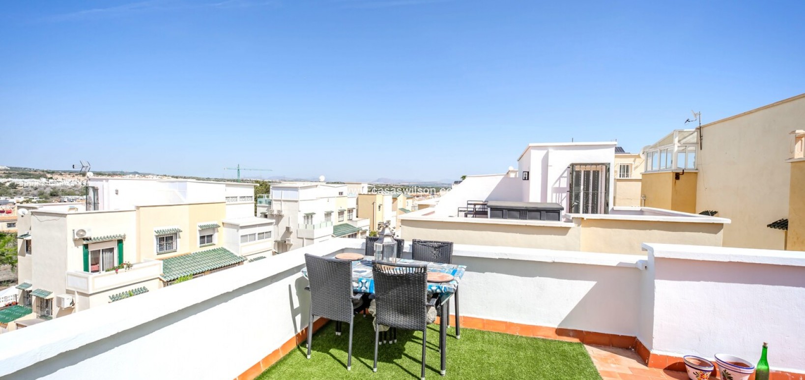 Sale - Townhouse - Los Altos - Res Valle de los pinos