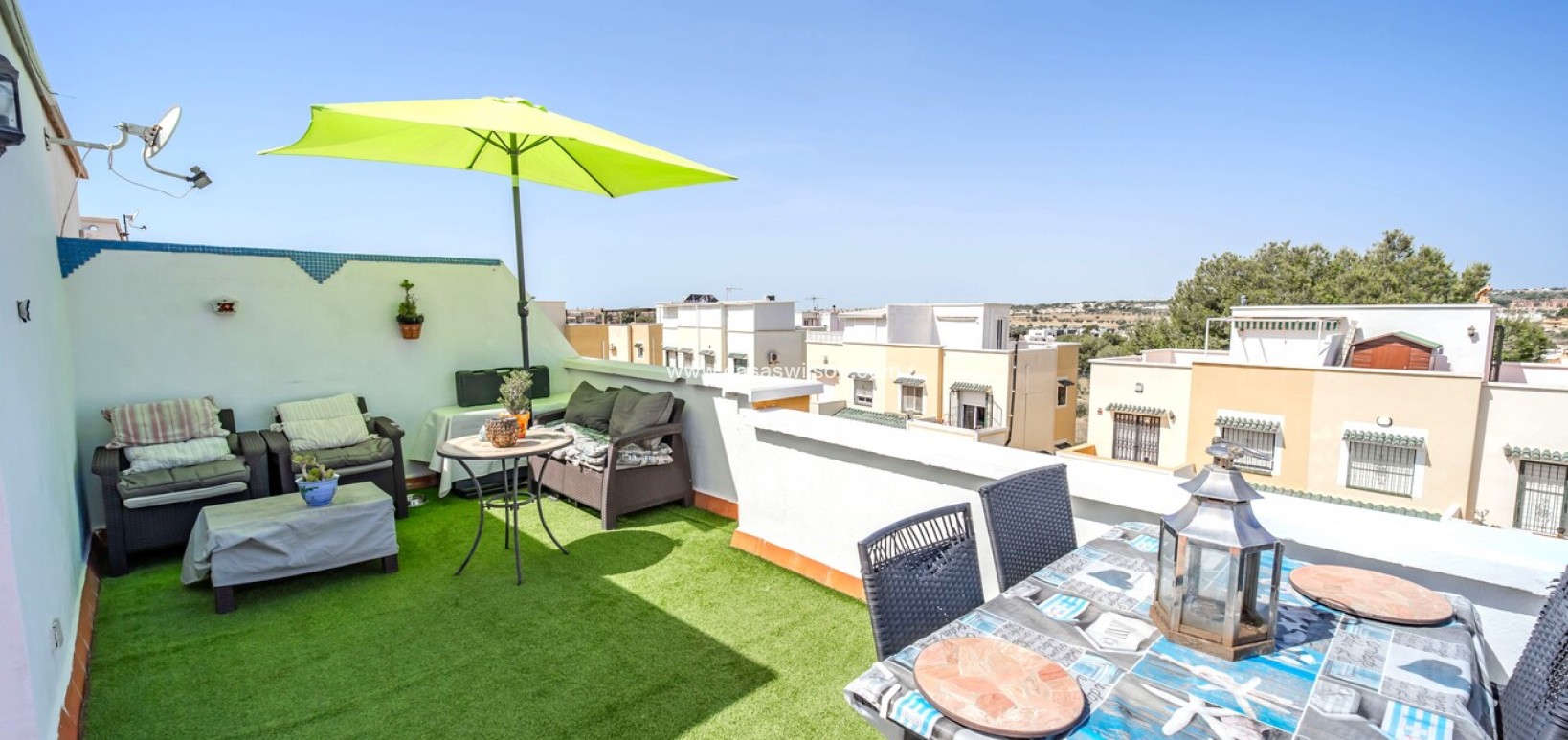 Sale - Townhouse - Los Altos - Res Valle de los pinos