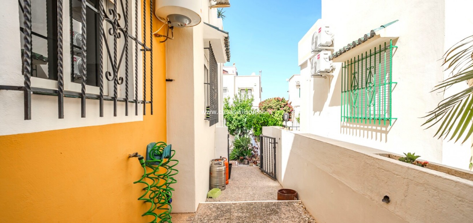 Sale - Townhouse - Los Altos - Res Valle de los pinos
