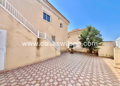 Sale - Bungalow - Torrevieja - Centro