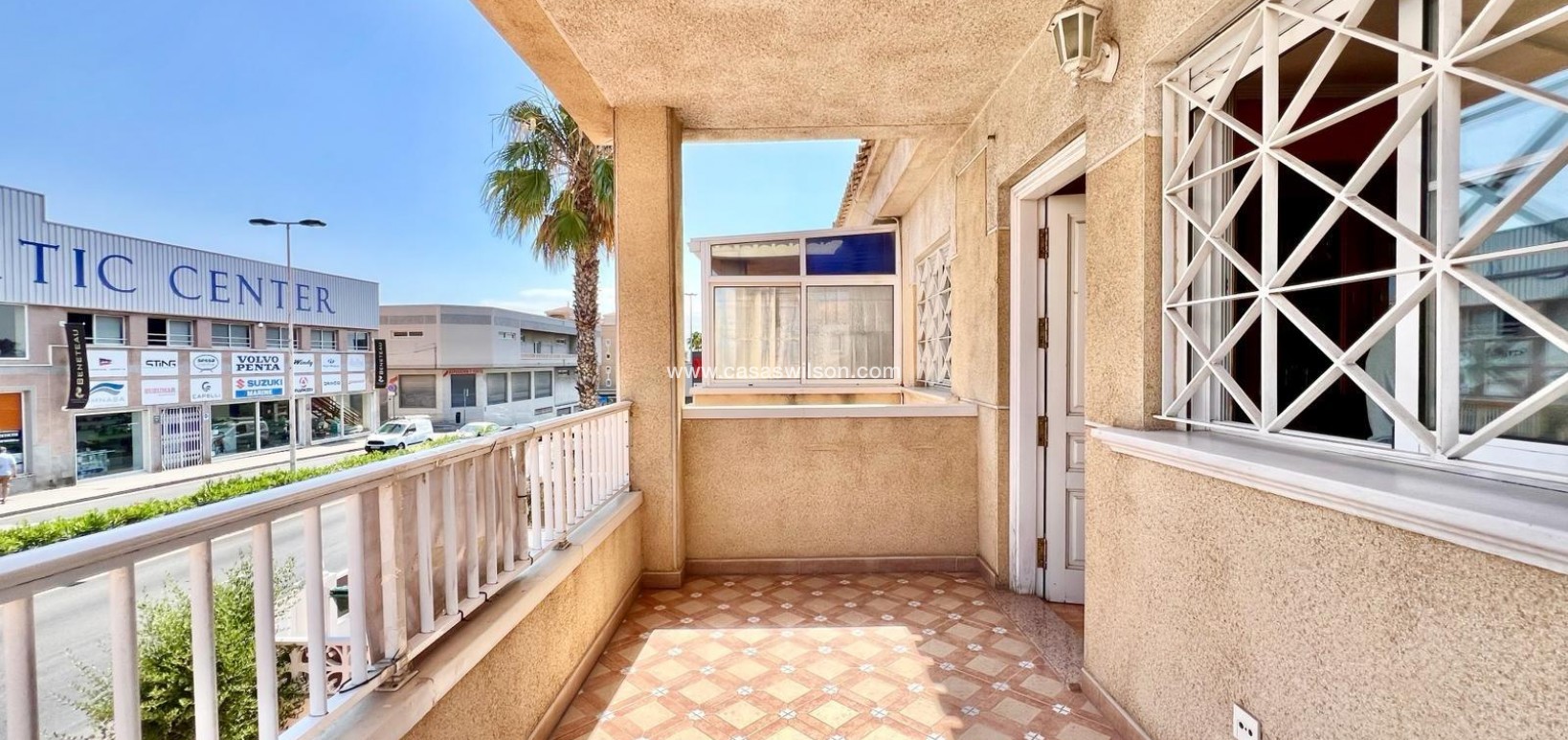 Sale - Bungalow - Torrevieja - Centro