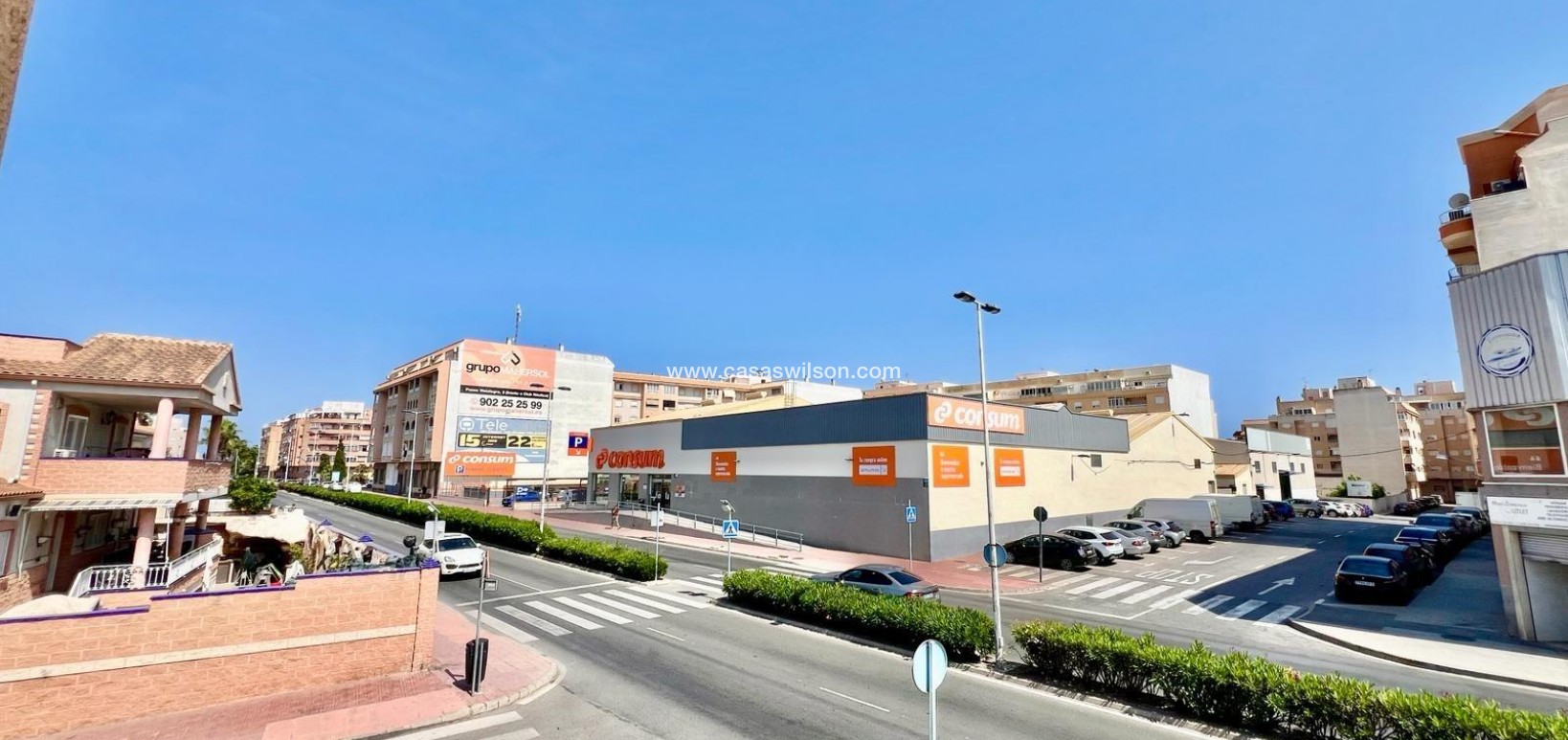 Sale - Bungalow - Torrevieja - Centro