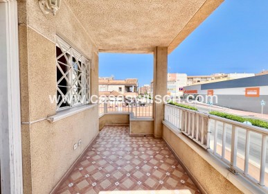 Sale - Bungalow - Torrevieja - Centro