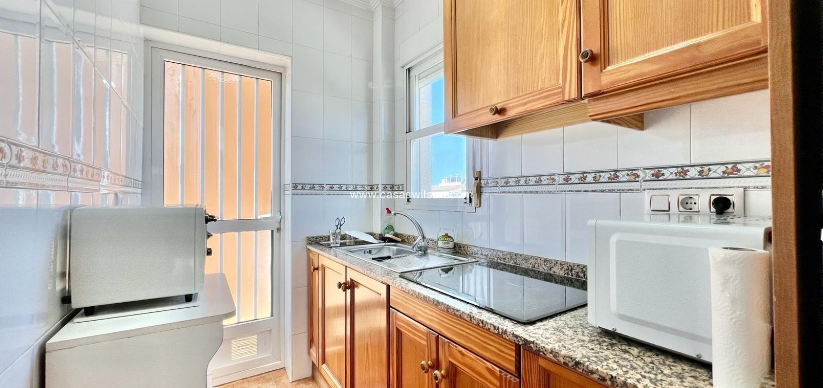 Sale - Bungalow - Torrevieja - Centro