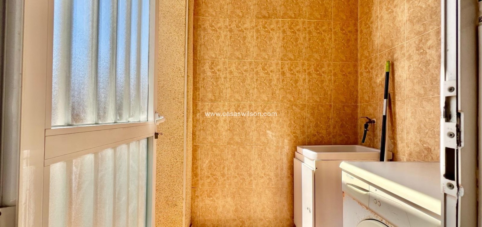 Sale - Bungalow - Torrevieja - Centro