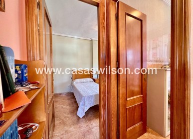 Sale - Bungalow - Torrevieja - Centro