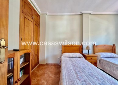 Sale - Bungalow - Torrevieja - Centro
