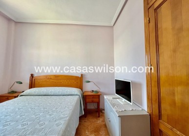Sale - Bungalow - Torrevieja - Centro