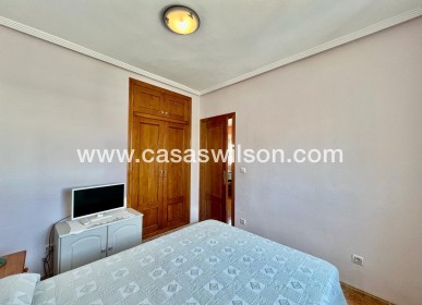 Sale - Bungalow - Torrevieja - Centro