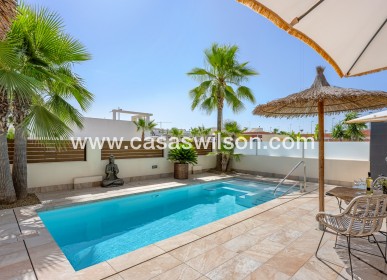 Venta - Chalet - Benijofar