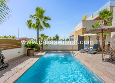 Venta - Chalet - Benijofar