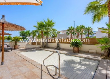 Venta - Chalet - Benijofar