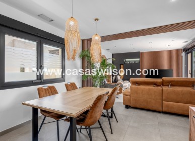 Venta - Chalet - Benijofar