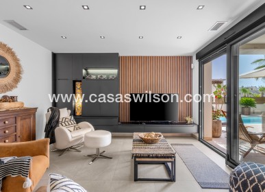 Venta - Chalet - Benijofar
