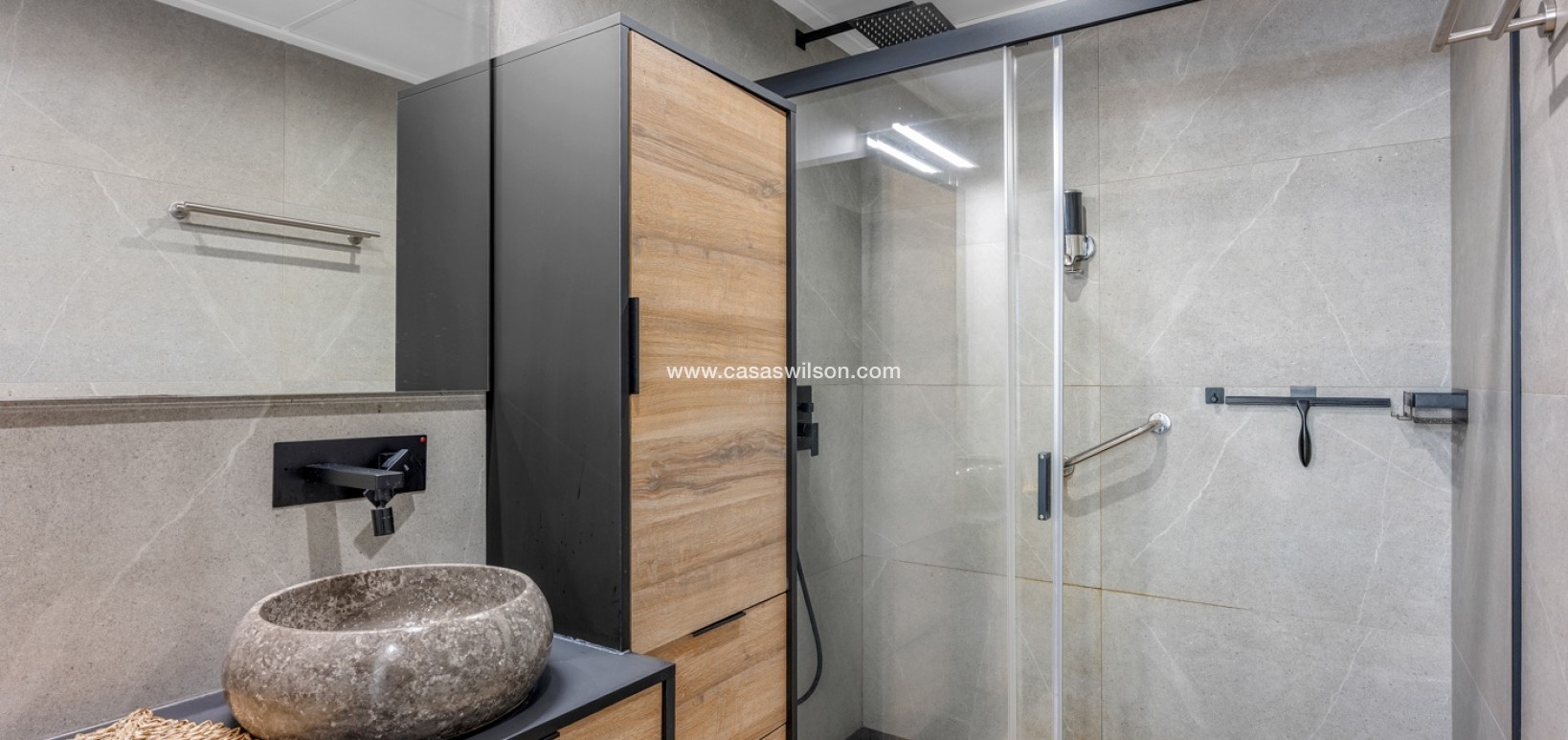 Venta - Chalet - Benijofar