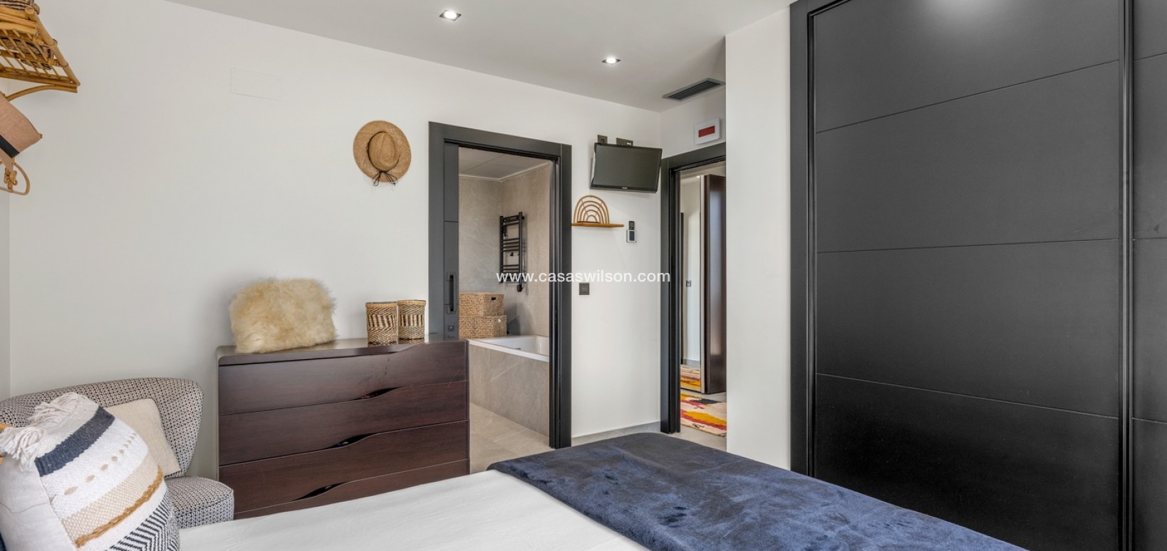 Venta - Chalet - Benijofar