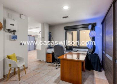 Venta - Chalet - Benijofar