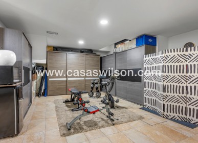 Venta - Chalet - Benijofar