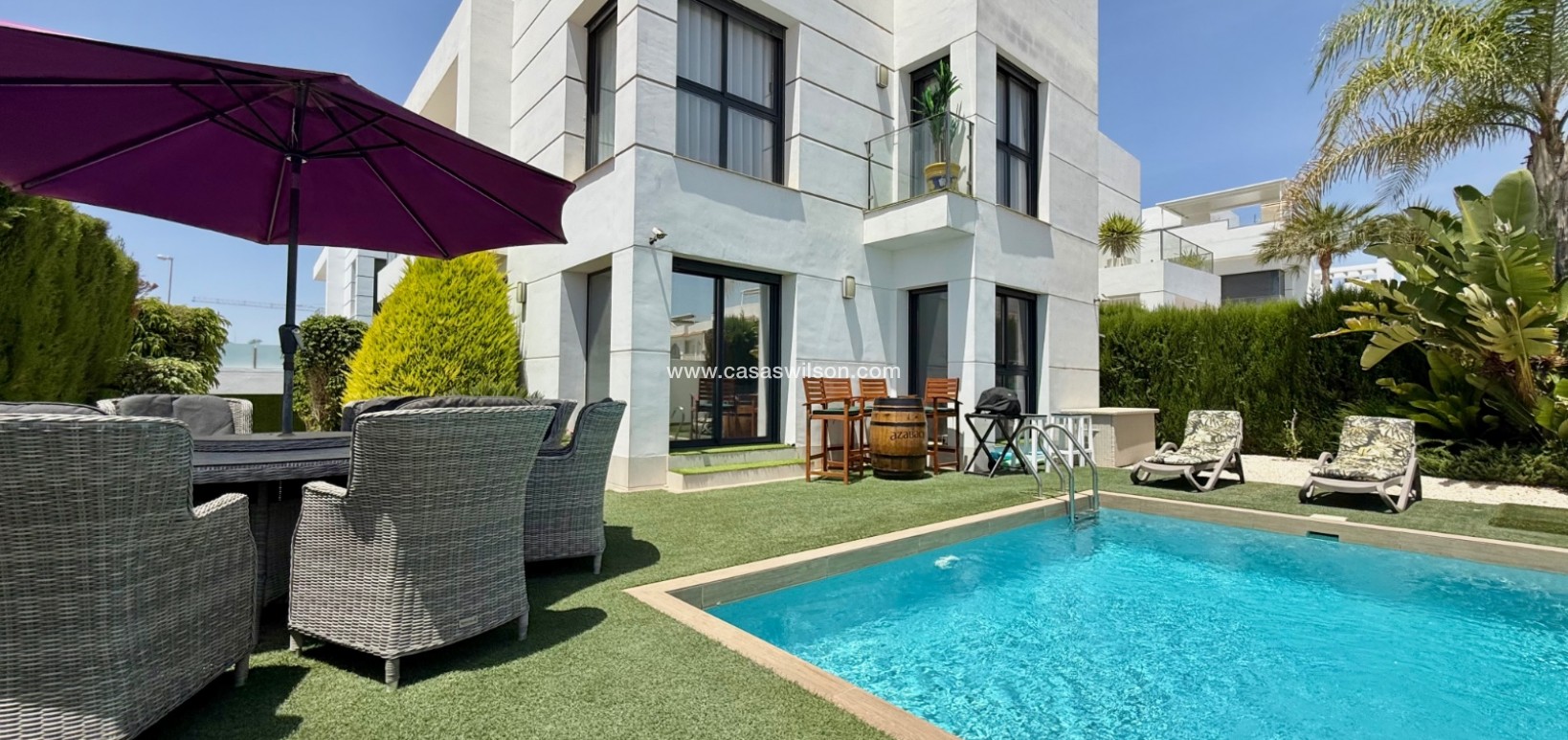 Venta - Chalet - Ciudad Quesada