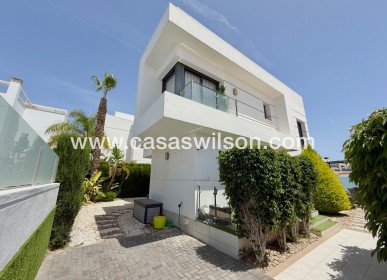 Venta - Chalet - Ciudad Quesada