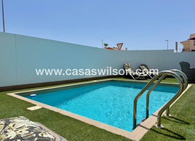 Venta - Chalet - Ciudad Quesada