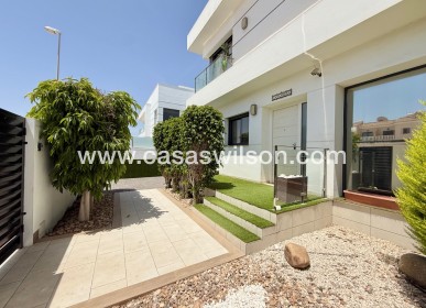 Venta - Chalet - Ciudad Quesada