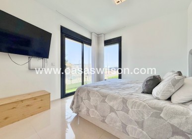 Venta - Chalet - Ciudad Quesada